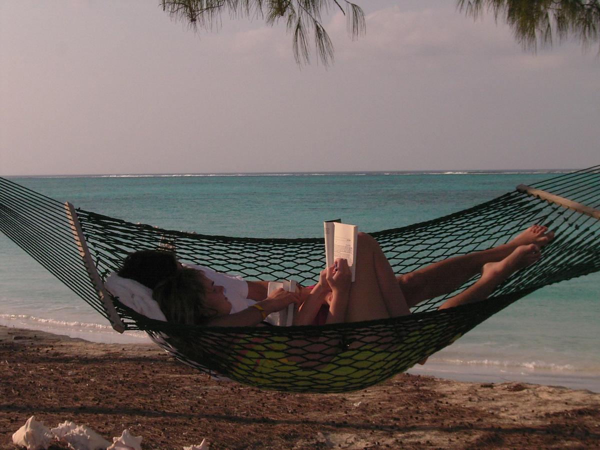 Hollywood Beach Suites Turks And Caicos Whitby المظهر الخارجي الصورة