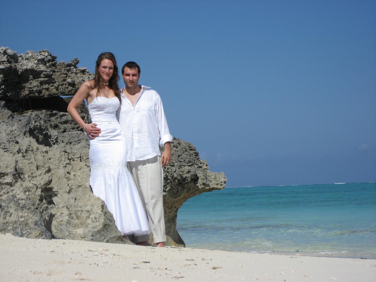 Hollywood Beach Suites Turks And Caicos Whitby المظهر الخارجي الصورة